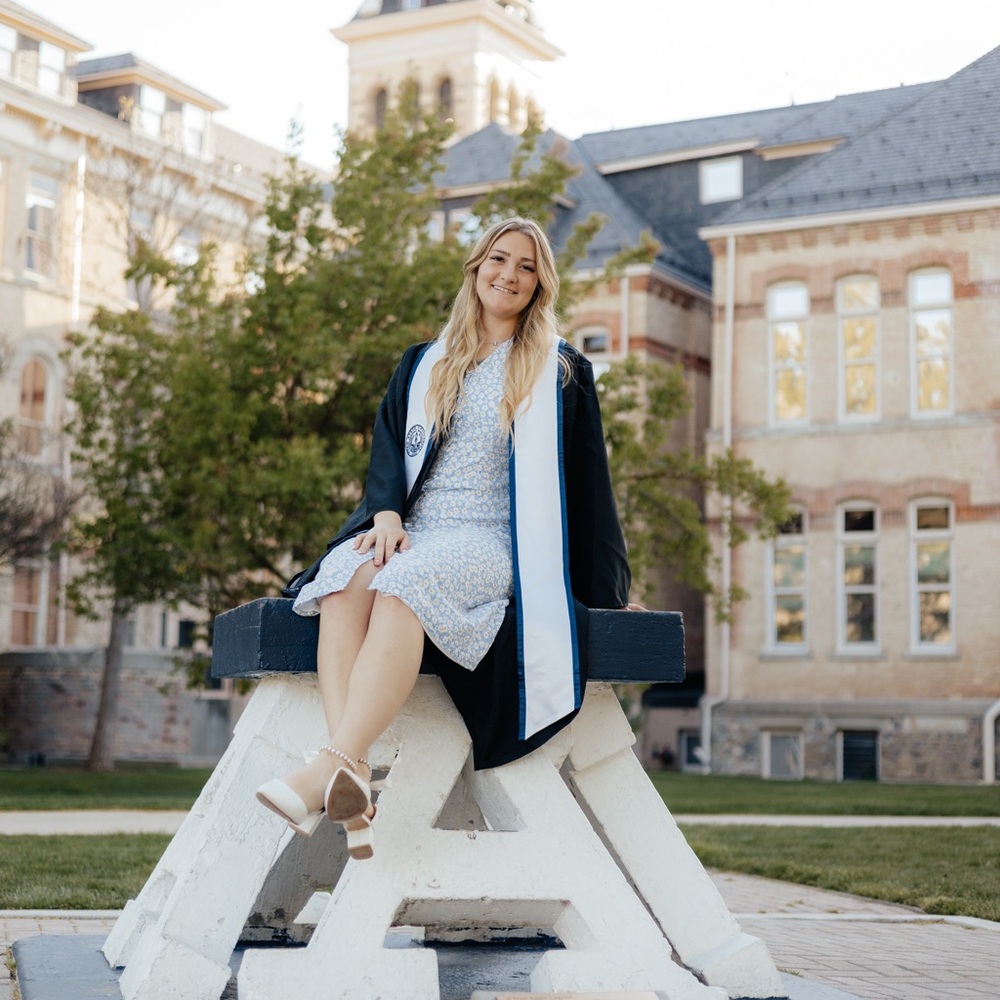 Meet your Posher, Hannah